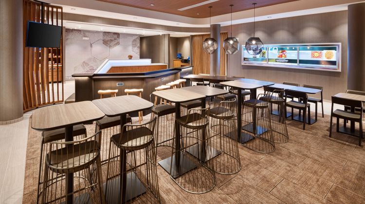 SpringHill Suites by Marriott Tifton Lobby