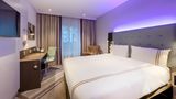 Premier Inn Duesseldorf Friedrichstadt Room