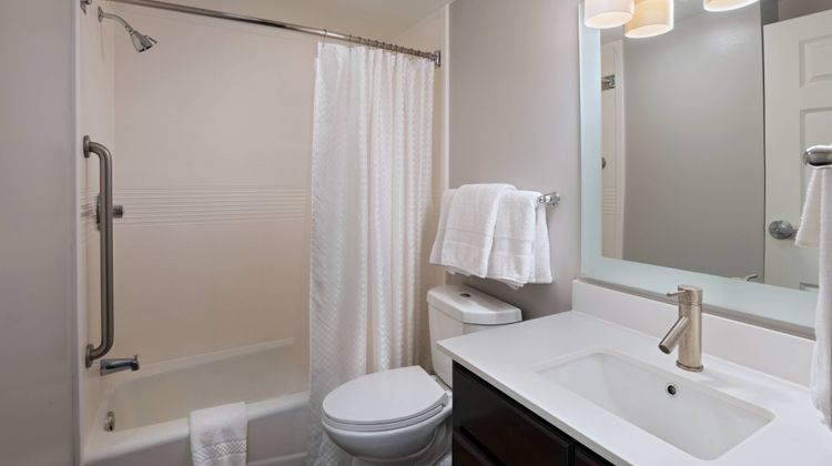 TownePlace Sts by Marriott Baton Rouge S Room