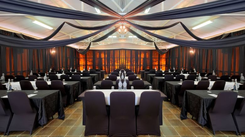<b>Protea Hotel Landmark Meeting</b>. Images powered by <a href="https://www.leonardoworldwide.com/" title="Leonardo Worldwide" target="_blank">Leonardo</a>.