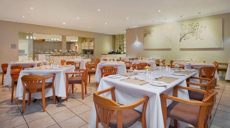<b>Protea Hotel Landmark Restaurant</b>. Images powered by <a href="https://www.leonardoworldwide.com/" title="Leonardo Worldwide" target="_blank">Leonardo</a>.