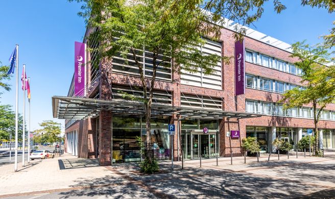 Premier Inn Essen City Hotel Exterior