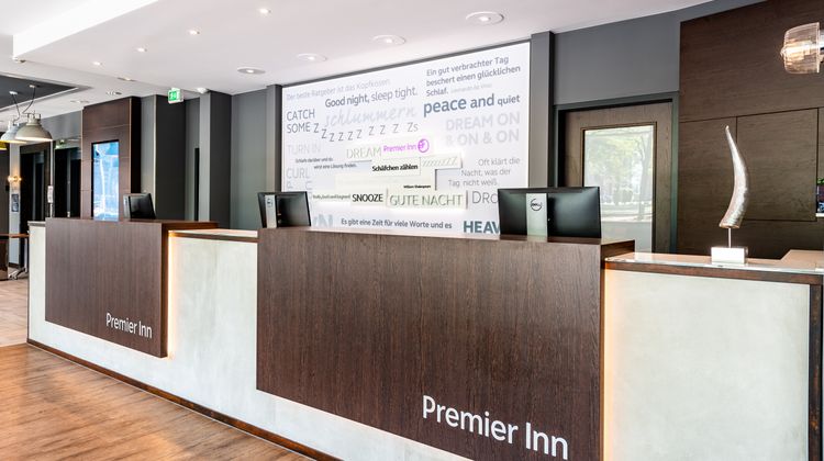 Premier Inn Essen City Hotel Lobby
