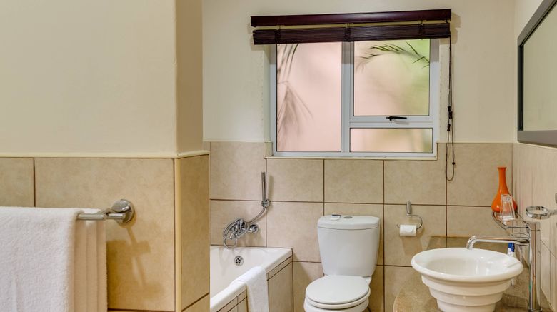 <b>Protea Hotel Umfolozi River Room</b>. Images powered by <a href="https://www.leonardoworldwide.com/" title="Leonardo Worldwide" target="_blank">Leonardo</a>.