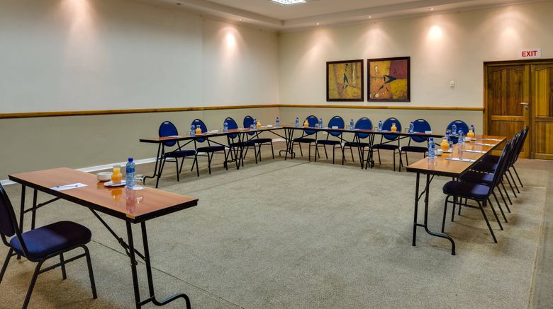 <b>Protea Hotel Umfolozi River Meeting</b>. Images powered by <a href="https://www.leonardoworldwide.com/" title="Leonardo Worldwide" target="_blank">Leonardo</a>.