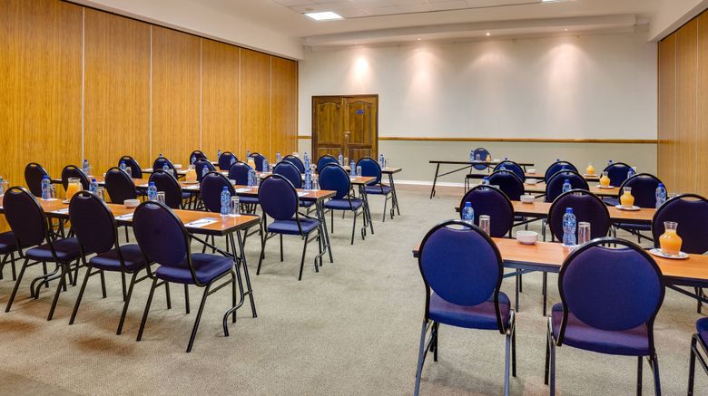 <b>Protea Hotel Umfolozi River Meeting</b>. Images powered by <a href="https://www.leonardoworldwide.com/" title="Leonardo Worldwide" target="_blank">Leonardo</a>.