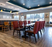 TownePlace Suites Clinton Lobby