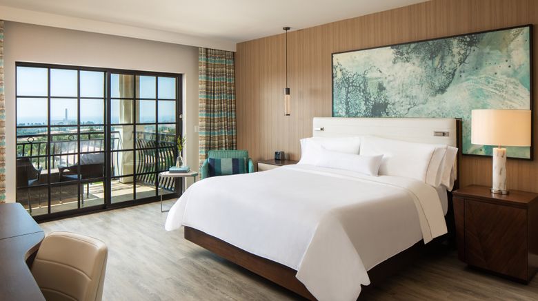 <b>The Westin Carlsbad Resort & Spa Suite</b>. Images powered by <a href="https://www.leonardoworldwide.com/" title="Leonardo Worldwide" target="_blank">Leonardo</a>.