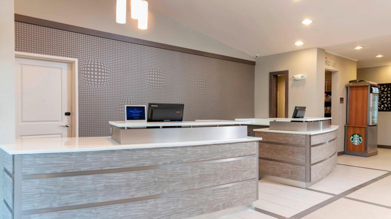 <b>Residence Inn Akron South/Green Lobby</b>. Images powered by <a href="https://www.leonardoworldwide.com/" title="Leonardo Worldwide" target="_blank">Leonardo</a>.