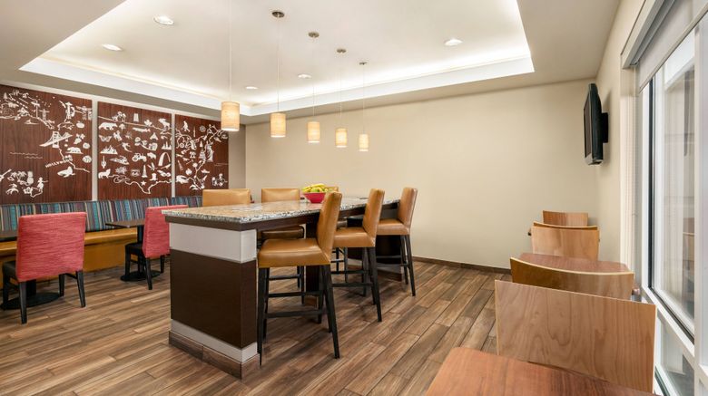 <b>TownePlace Suites Near Hamilton Place Restaurant</b>. Images powered by <a href="https://www.leonardoworldwide.com/" title="Leonardo Worldwide" target="_blank">Leonardo</a>.