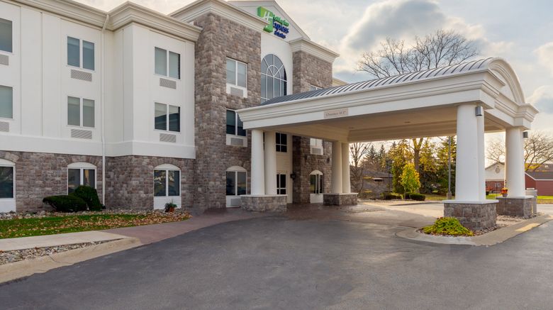 <b>Holiday Inn Express & Suites Exterior</b>. Images powered by <a href="https://www.leonardoworldwide.com/" title="Leonardo Worldwide" target="_blank">Leonardo</a>.