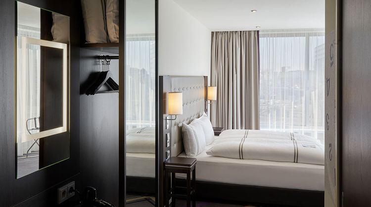 Frankfurt City Europaviertel Hotel Room