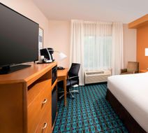 Fairfield Inn & Suites Washington, DC Room