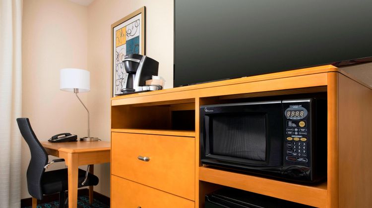 Fairfield Inn & Suites Washington, DC Suite