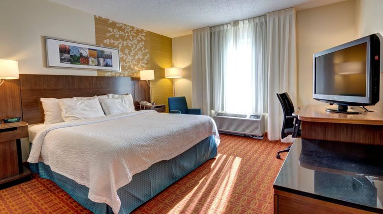 <b>Fairfield Inn & Suites Woodbridge, VA Room</b>. Images powered by <a href="https://www.leonardoworldwide.com/" title="Leonardo Worldwide" target="_blank">Leonardo</a>.