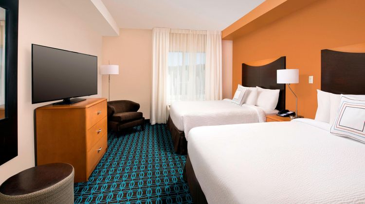 Fairfield Inn & Suites Washington, DC Suite