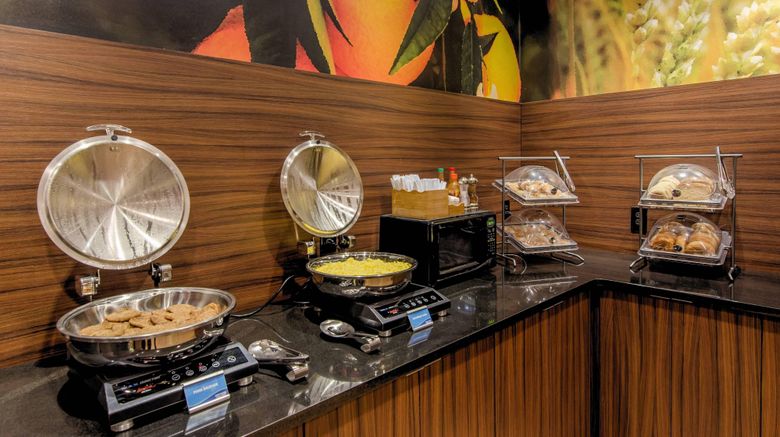 <b>Fairfield Inn & Suites Woodbridge, VA Restaurant</b>. Images powered by <a href="https://www.leonardoworldwide.com/" title="Leonardo Worldwide" target="_blank">Leonardo</a>.