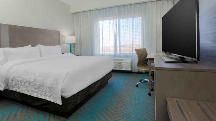 Fairfield Inn & Suites Wichita Falls NW Room