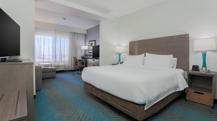 Fairfield Inn & Suites Wichita Falls NW Suite