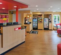 TownePlace Suites by Marriott Lobby