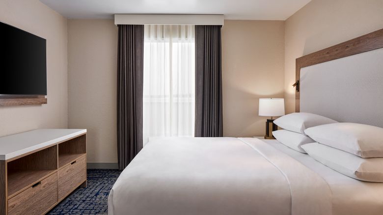 <b>Sheraton Richmond Airport Hotel Suite</b>. Images powered by <a href="https://www.leonardoworldwide.com/" title="Leonardo Worldwide" target="_blank">Leonardo</a>.
