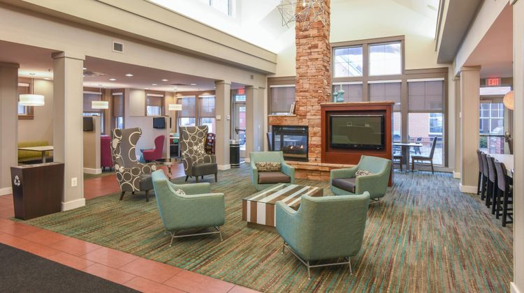 Residence Inn Cincinnati North/W Chester Lobby