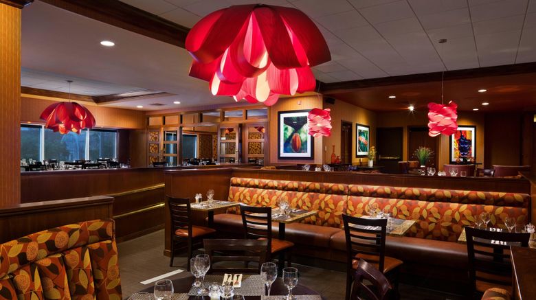 <b>Sheraton Springfield Monarch Place Hotel Restaurant</b>. Images powered by <a href="https://www.leonardoworldwide.com/" title="Leonardo Worldwide" target="_blank">Leonardo</a>.