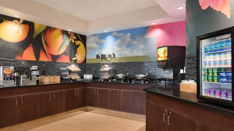 <b>Fairfield Inn/Suites Youngstown Boardman Restaurant</b>. Images powered by <a href="https://www.leonardoworldwide.com/" title="Leonardo Worldwide" target="_blank">Leonardo</a>.
