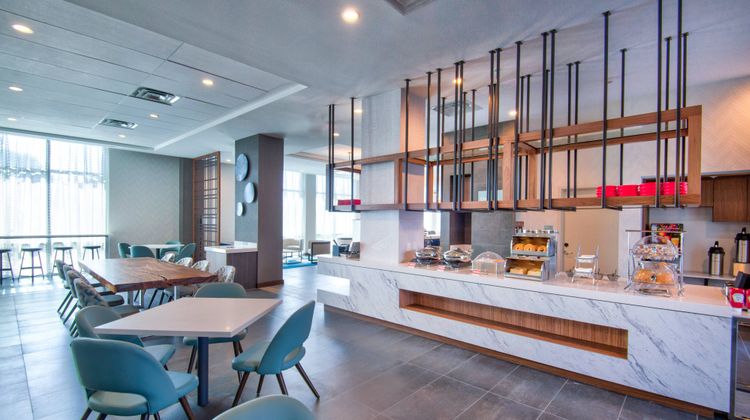 TownePlace Suites Marriott Miami Airport Restaurant