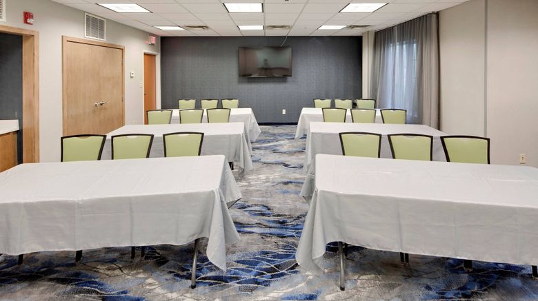 <b>Fairfield Inn & Suites Youngstown Meeting</b>. Images powered by <a href="https://www.leonardoworldwide.com/" title="Leonardo Worldwide" target="_blank">Leonardo</a>.
