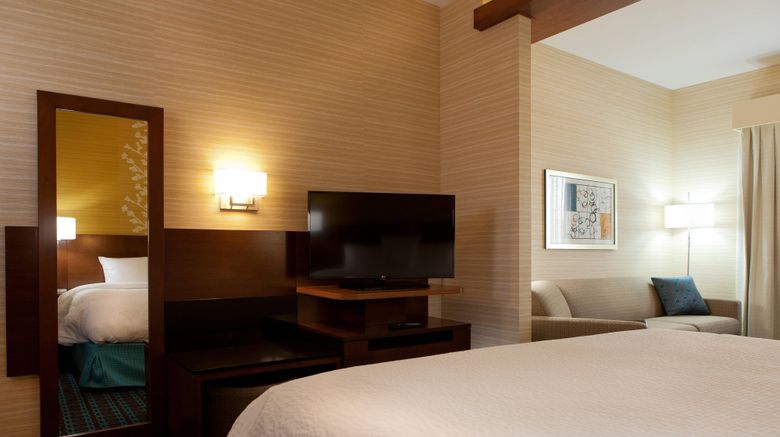 <b>Fairfield Inn & Suites Lethbridge Suite</b>. Images powered by <a href="https://www.leonardoworldwide.com/" title="Leonardo Worldwide" target="_blank">Leonardo</a>.