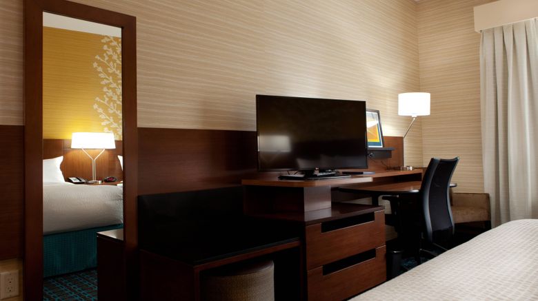 <b>Fairfield Inn & Suites Lethbridge Room</b>. Images powered by <a href="https://www.leonardoworldwide.com/" title="Leonardo Worldwide" target="_blank">Leonardo</a>.