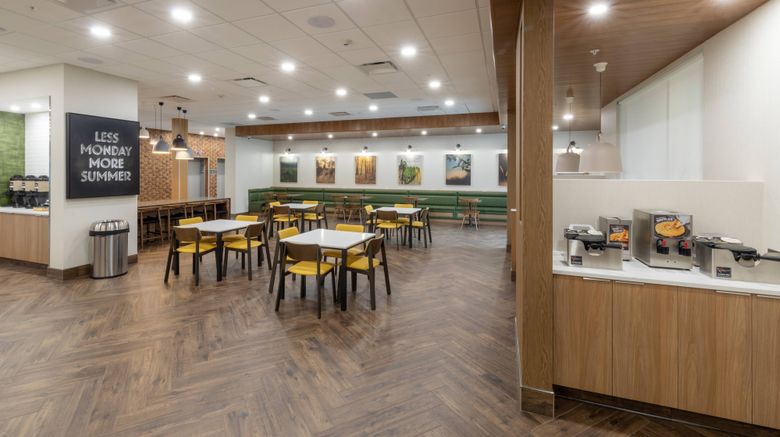 <b>Fairfield Inn & Suites Salmon Arm Restaurant</b>. Images powered by <a href="https://www.leonardoworldwide.com/" title="Leonardo Worldwide" target="_blank">Leonardo</a>.