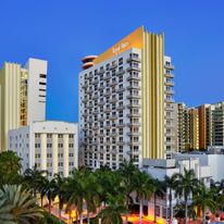 Royal Palm, a Tribute Portfolio Resort