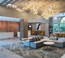 Sheraton Suites Columbus Worthington Lobby