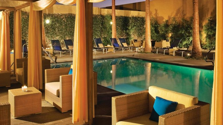 <b>Los Angeles Marriott Burbank Airport Pool</b>. Images powered by <a href="https://www.leonardoworldwide.com/" title="Leonardo Worldwide" target="_blank">Leonardo</a>.