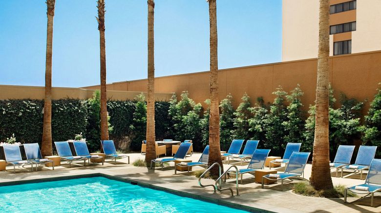 <b>Los Angeles Marriott Burbank Airport Pool</b>. Images powered by <a href="https://www.leonardoworldwide.com/" title="Leonardo Worldwide" target="_blank">Leonardo</a>.