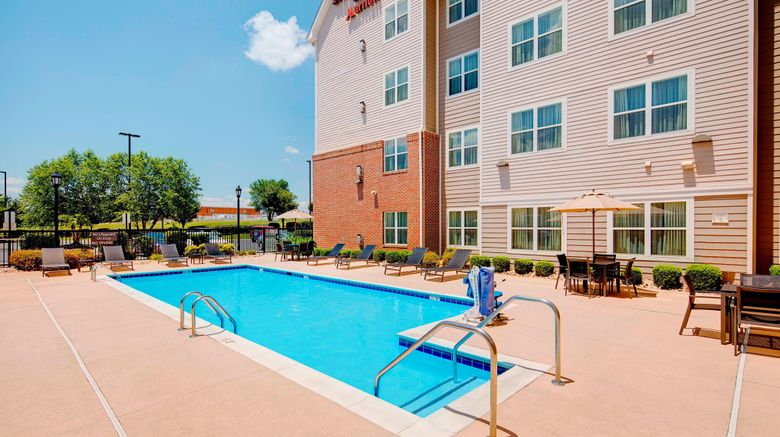 <b>Residence Inn Roanoke Airport Pool</b>. Images powered by <a href="https://www.leonardoworldwide.com/" title="Leonardo Worldwide" target="_blank">Leonardo</a>.