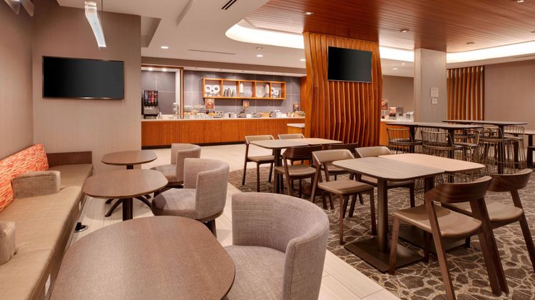 SpringHill Suites Hampton/Portsmouth Restaurant