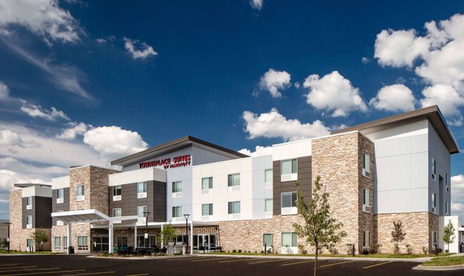 TownePlace Suites Milwaukee West Bend Exterior