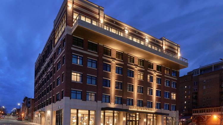 The Merrill Hotel, Muscatine Exterior