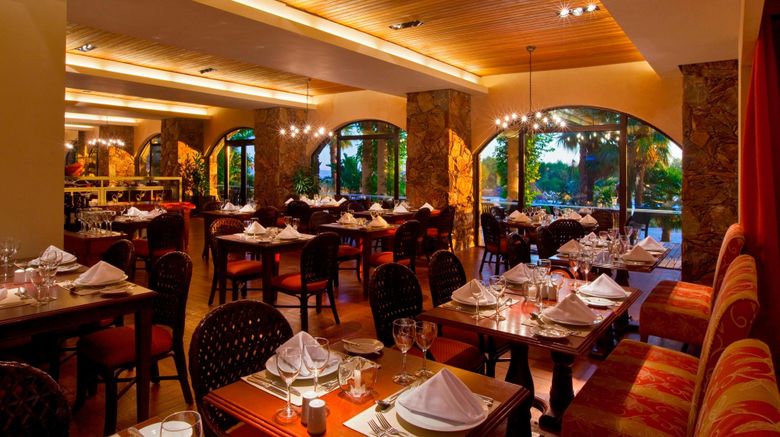 <b>Sheraton Colonia Golf & Spa Resort Restaurant</b>. Images powered by <a href="https://www.leonardoworldwide.com/" title="Leonardo Worldwide" target="_blank">Leonardo</a>.