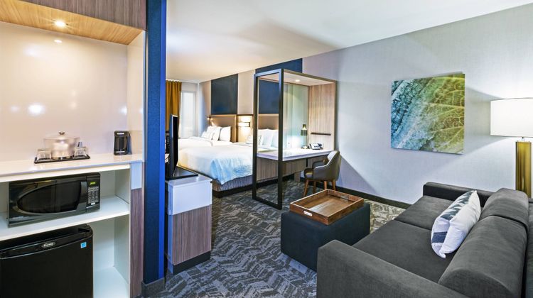 SpringHill Suites Tulsa at Tulsa Hills Suite