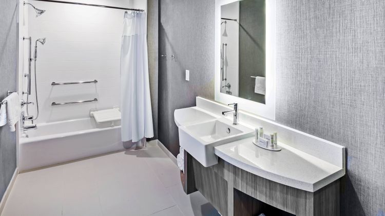 SpringHill Suites Tulsa at Tulsa Hills Room
