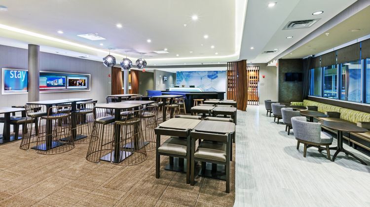 SpringHill Suites Tulsa at Tulsa Hills Restaurant