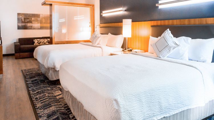 SpringHill Suites Houston Baytown Suite