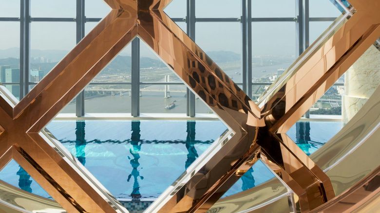 <b>The St. Regis Zhuhai Pool</b>. Images powered by <a href="https://www.leonardoworldwide.com/" title="Leonardo Worldwide" target="_blank">Leonardo</a>.