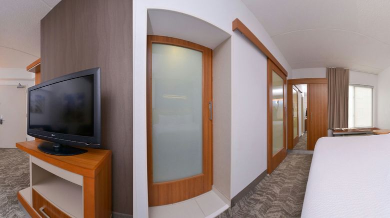 <b>SpringHill Suites Raleigh Durham Suite</b>. Images powered by <a href="https://www.leonardoworldwide.com/" title="Leonardo Worldwide" target="_blank">Leonardo</a>.