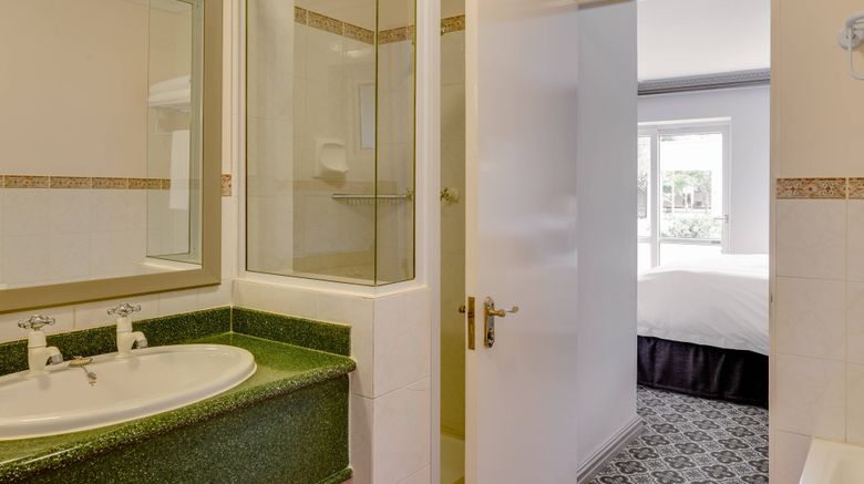 <b>Protea Hotel Mowbray Room</b>. Images powered by <a href="https://www.leonardoworldwide.com/" title="Leonardo Worldwide" target="_blank">Leonardo</a>.
