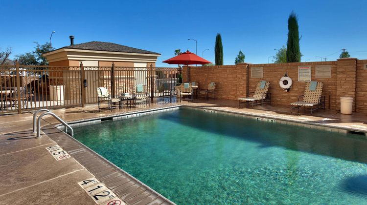 SpringHill Suites Thatcher Pool